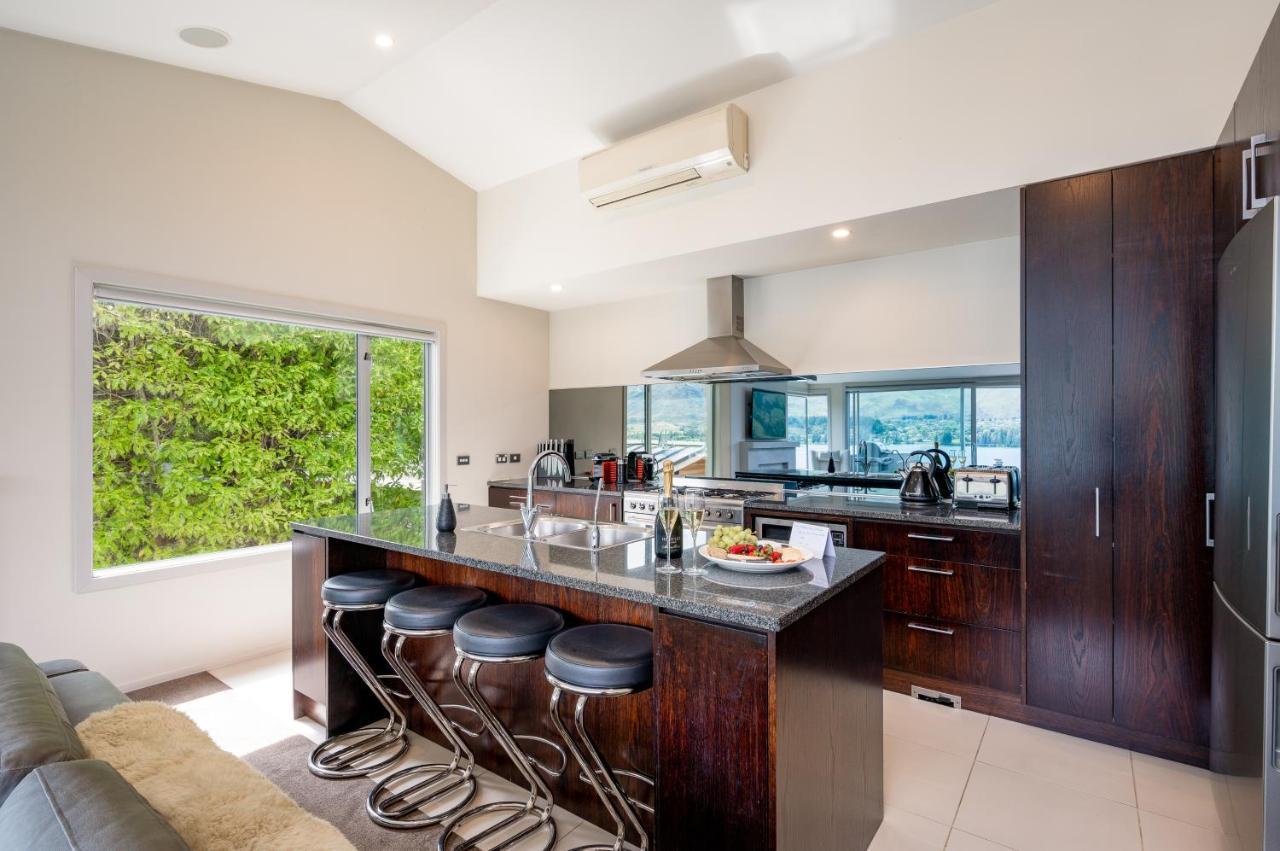 Luxury Lakeview Vista Apartment ワナカ エクステリア 写真