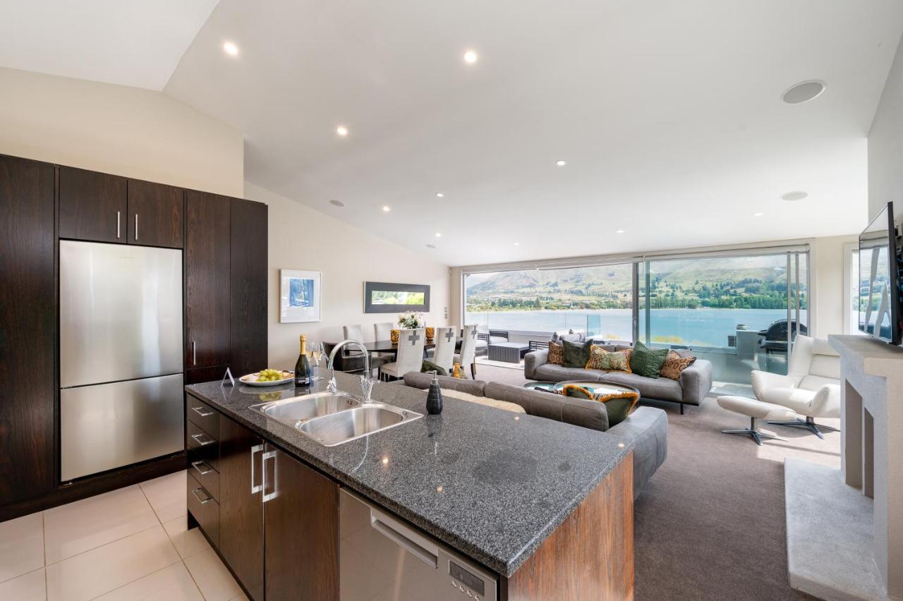 Luxury Lakeview Vista Apartment ワナカ エクステリア 写真